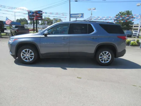 Photos of 2020 Chevrolet Traverse LT Cloth for sale in Jefferson City, TN at Farris Motor Company - Jefferson City