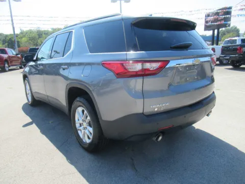 Another view of 2020 Chevrolet Traverse LT Cloth for sale in Jefferson City, TN at Farris Motor Company - Jefferson City