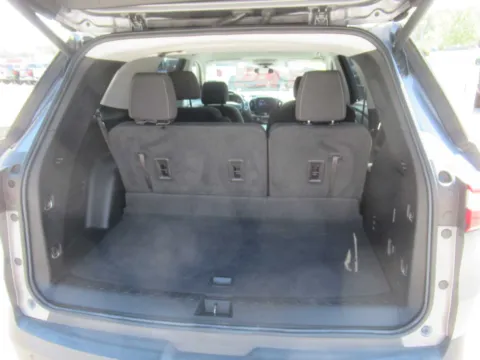 More photos of 2020 Chevrolet Traverse LT Cloth at Farris Motor Company - Jefferson City, TN