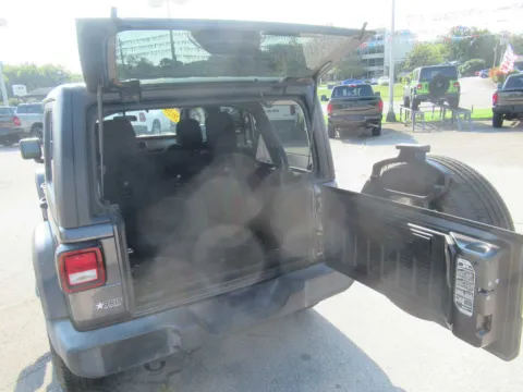 More photos of 2020 Jeep Wrangler Unlimited Sport S at Farris Motor Company - Jefferson City, TN