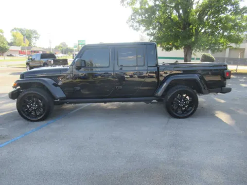 Photos of 2025 Jeep Gladiator Nighthawk for sale in Jefferson City, TN at Farris Motor Company - Jefferson City