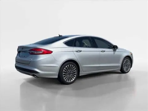 More photos of 2018 Ford Fusion SE at Farris Motor Company - Jefferson City, TN
