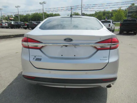 More photos of 2018 Ford Fusion SE at Farris Motor Company - Jefferson City, TN