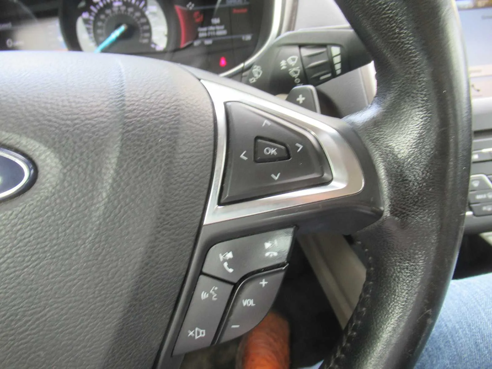 2018 Ford Fusion SE - Photo 19