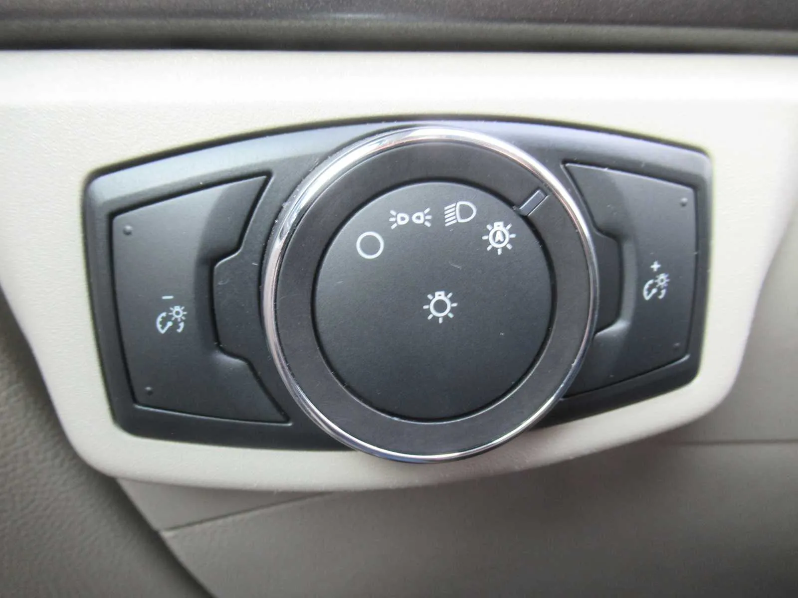 2018 Ford Fusion SE - Photo 21