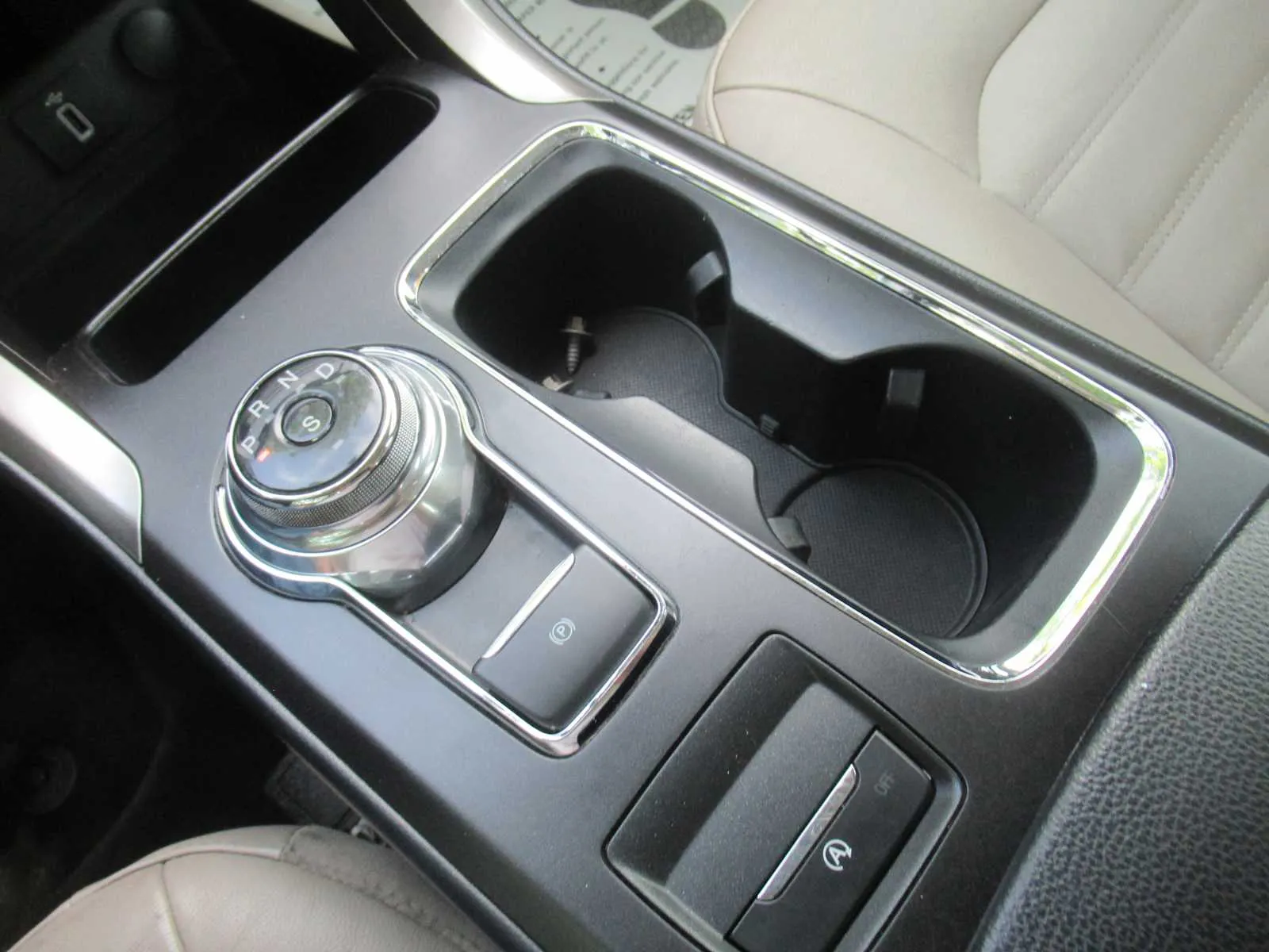 2018 Ford Fusion SE - Photo 28