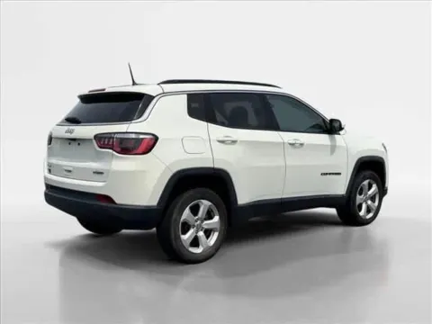 More photos of 2018 Jeep Compass Latitude at Farris Motor Company - Jefferson City, TN