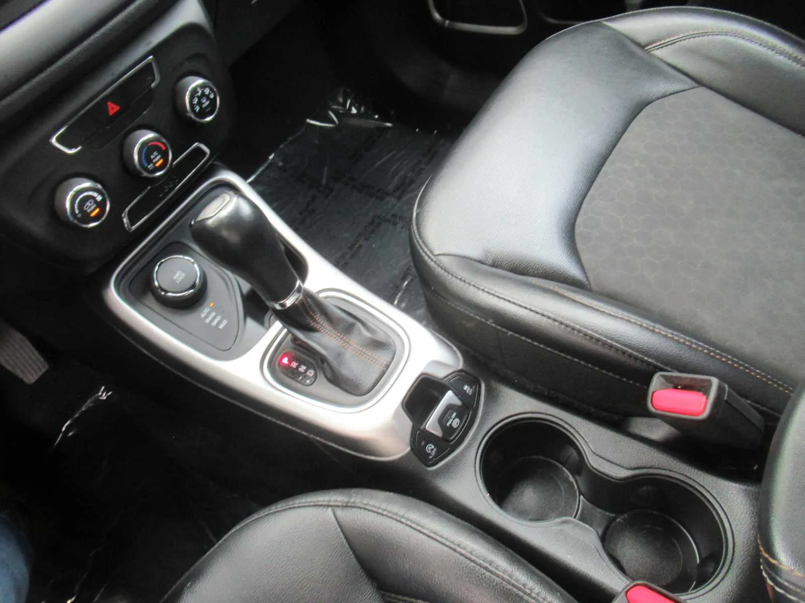 2018 Jeep Compass Latitude - Photo 28
