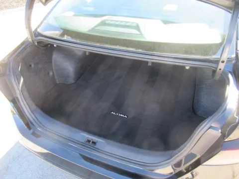 More photos of 2025 Nissan Altima SV at Farris Motor Company - Jefferson City, TN