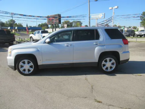 Photos of 2017 GMC Terrain SLE for sale in Jefferson City, TN at Farris Motor Company - Jefferson City