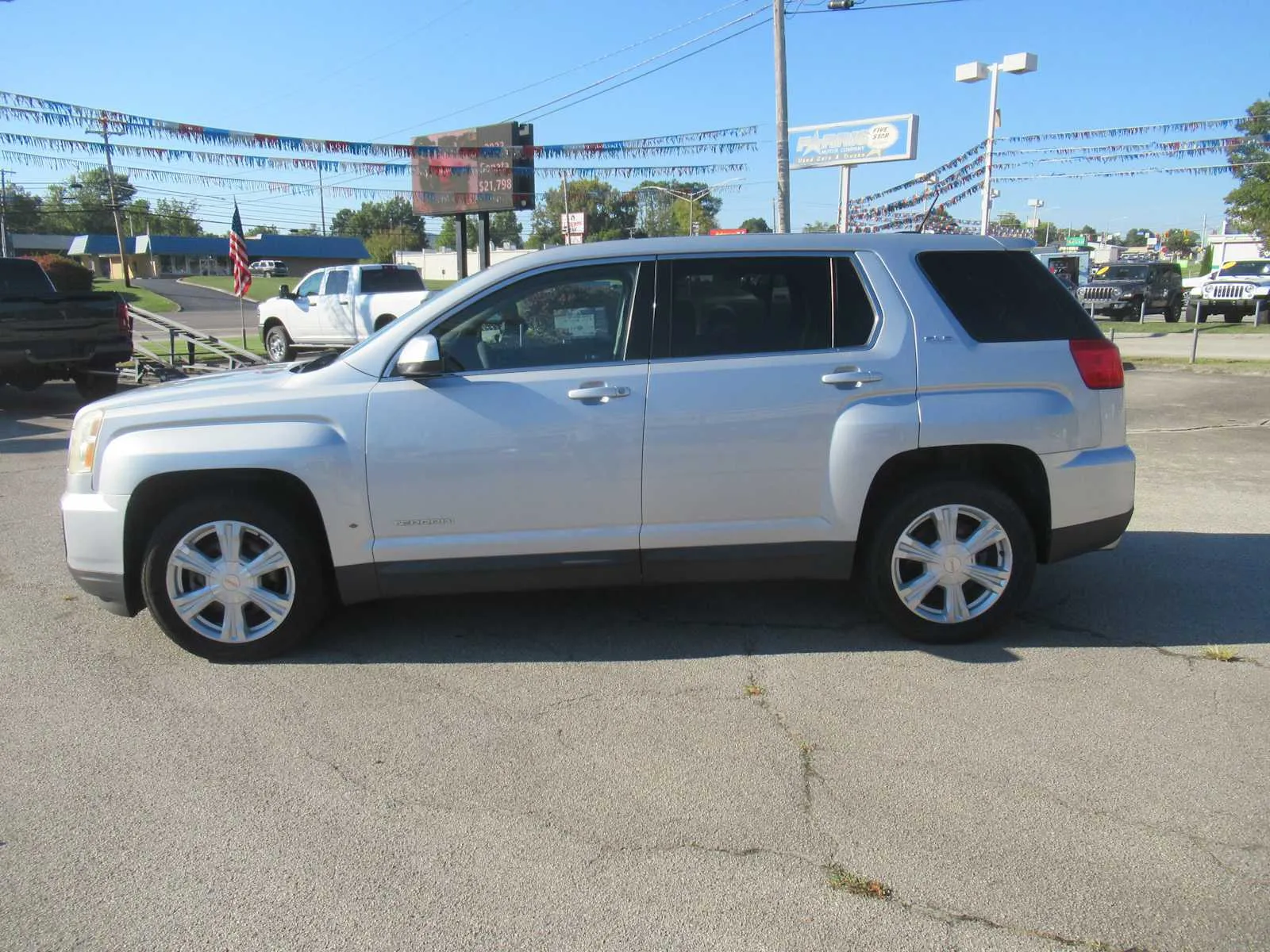 Used 2017 GMC Terrain SLE-1 with VIN 2GKALMEK0H6276926 for sale in Jefferson City, TN