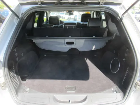 More photos of 2013 Jeep Grand Cherokee Laredo at Farris Motor Company - Jefferson City, TN
