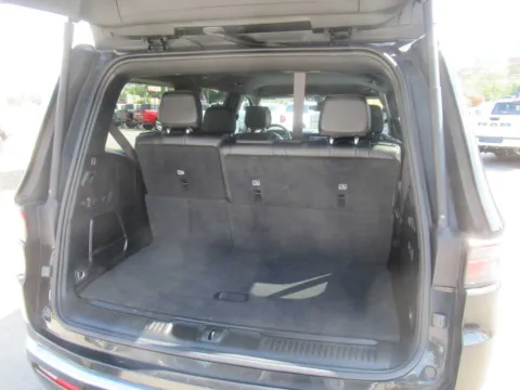 More photos of 2024 Jeep Wagoneer Series III at Farris Motor Company - Jefferson City, TN