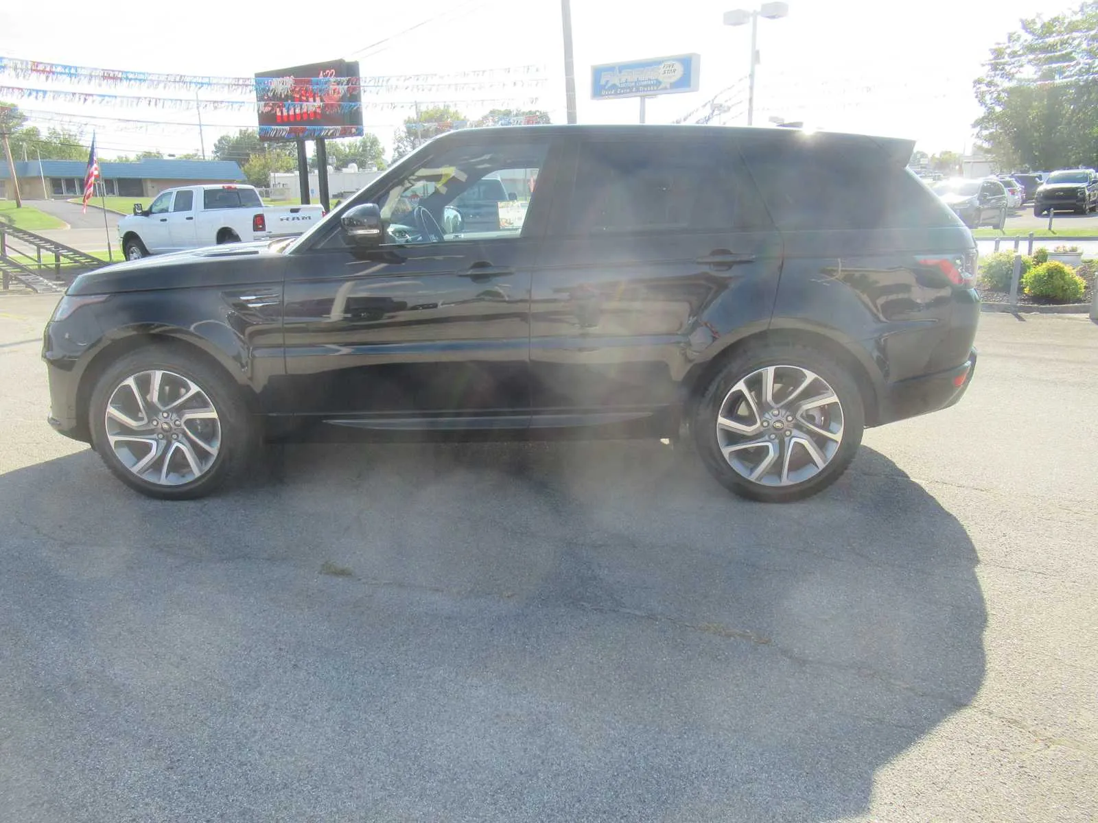 Used 2020 Land Rover Range Rover Sport HSE with VIN SALWR2RY7LA894543 for sale in Morristown, TN