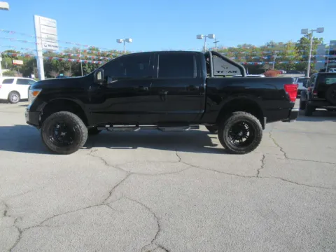 Photos of 2021 Nissan Titan SV for sale in Jefferson City, TN at Farris Motor Company - Jefferson City