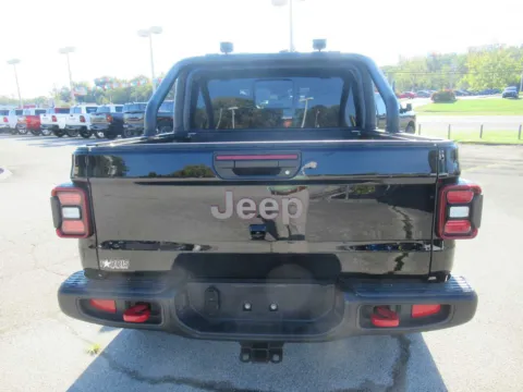 More photos of 2026 Jeep Gladiator Rubicon at Farris Motor Company - Jefferson City, TN