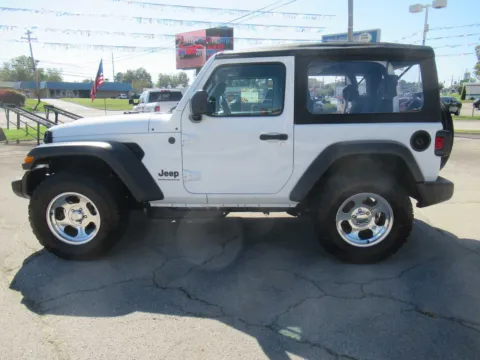Photos of 2026 Jeep Wrangler Sport for sale in Jefferson City, TN at Farris Motor Company - Jefferson City
