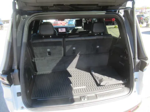 More photos of 2027 Jeep Grand Wagoneer Upland at Farris Motor Company - Jefferson City, TN