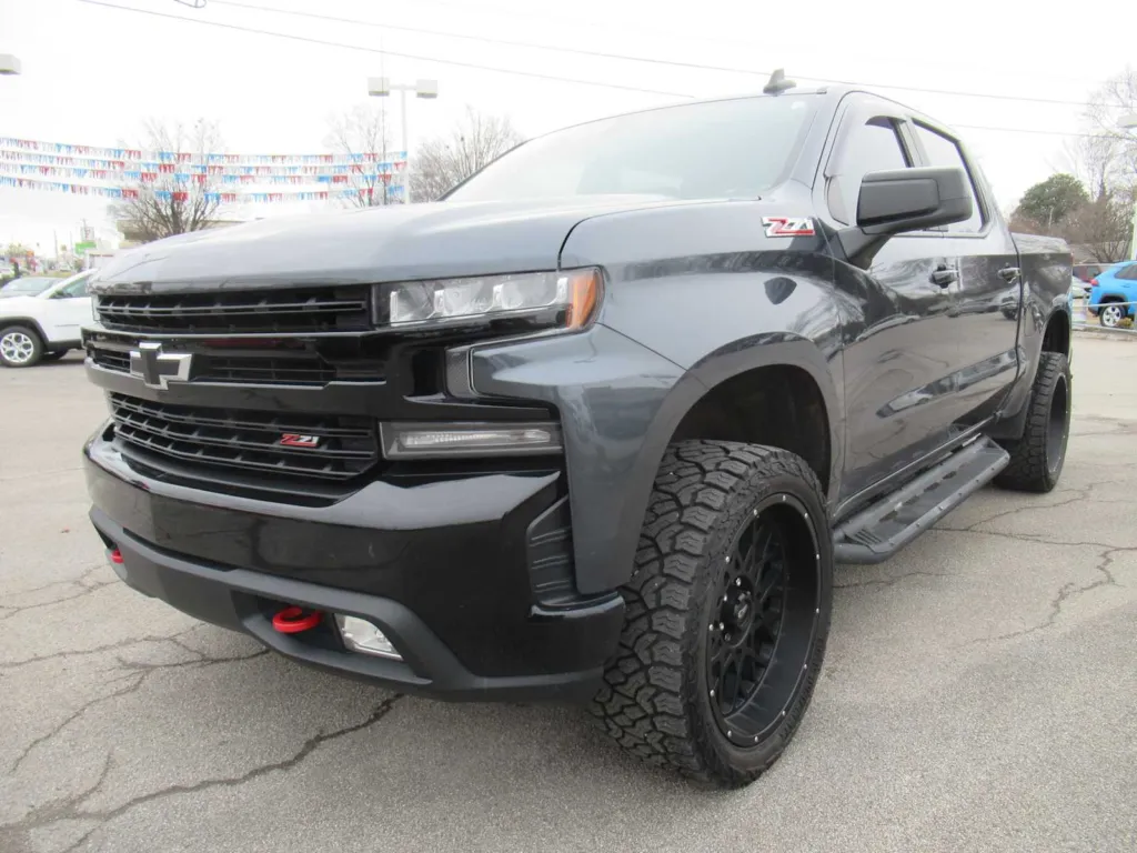 2020 Chevrolet Silverado 1500 LT Trail Boss 4WD Crew Cab 147 for sale in Jefferson City, TN