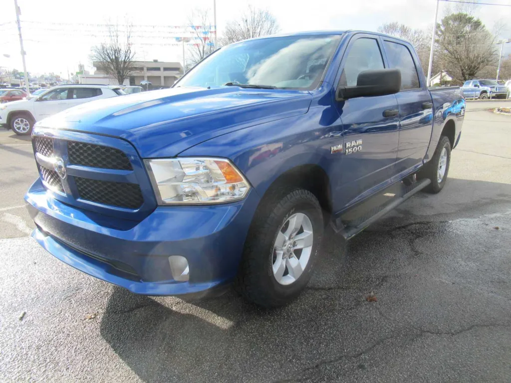 2016 Ram 1500 Express 4WD Crew Cab 140.5 for sale in Jefferson City, TN