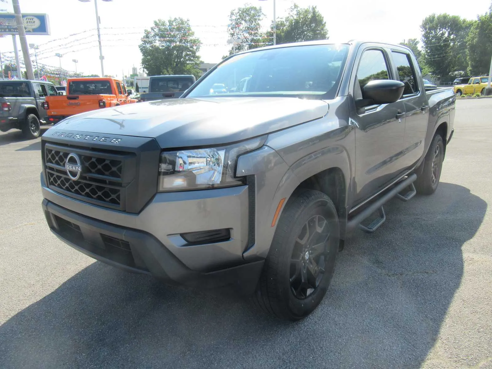 Gray 2022 Nissan Frontier S for sale in Jefferson City, TN