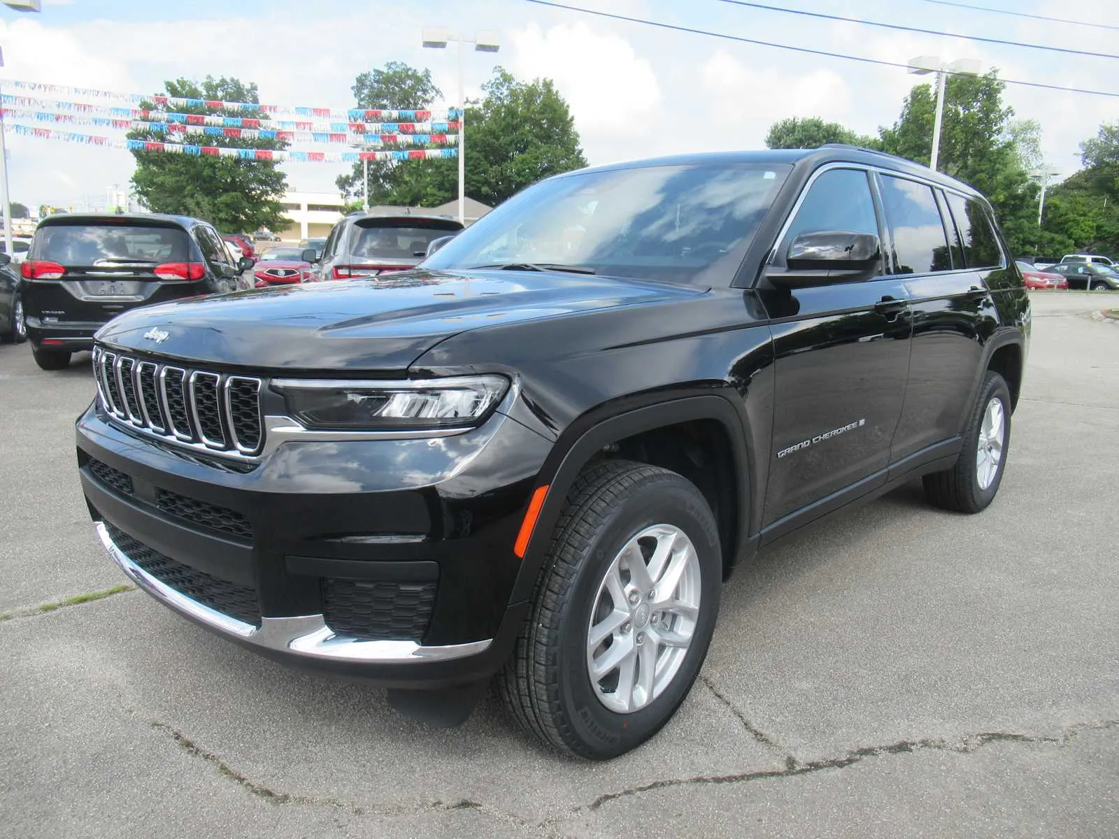 Black 2025 Jeep Grand Cherokee L Laredo X for sale in Jefferson City, TN