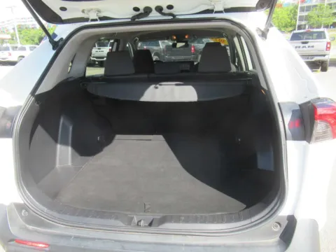 More photos of 2021 Toyota RAV4 XLE at Farris Motor - Jefferson City, TN