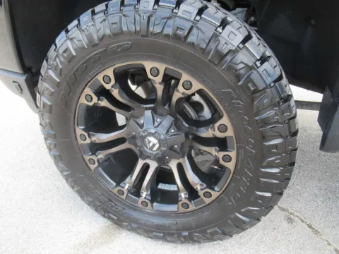 More photos of 2023 GMC Sierra 3500HD AT4 at Farris Motor - Jefferson City, TN
