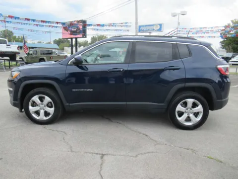 Photos of 2018 Jeep Compass Latitude for sale in Jefferson City, TN at Farris Motor - Jefferson City