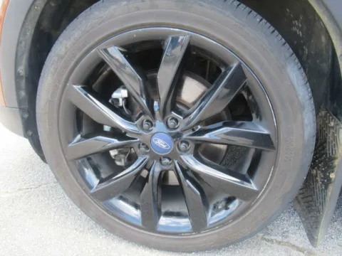 Another view of 2017 Ford Escape SE for sale in Jefferson City, TN at Farris Motor - Jefferson City