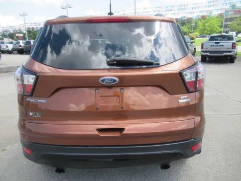 More photos of 2017 Ford Escape SE at Farris Motor - Jefferson City, TN
