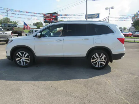 Photos of 2016 Honda Pilot Elite for sale in Jefferson City, TN at Farris Motor - Jefferson City