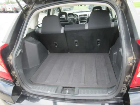 More photos of 2009 Dodge Caliber SXT at Farris Motor - Jefferson City, TN