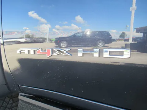 More photos of 2024 GMC Sierra 2500HD AT4X at Farris Motor - Jefferson City, TN