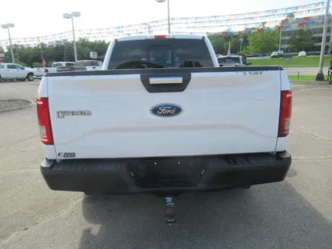 More photos of 2016 Ford F-150 XLT at Farris Motor - Jefferson City, TN