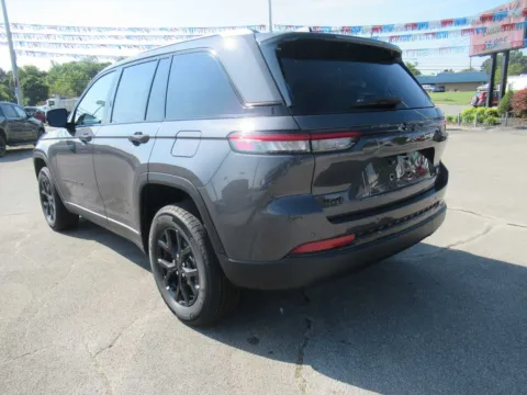 Another view of 2025 Jeep Grand Cherokee Altitude X for sale in Jefferson City, TN at Farris Motor - Jefferson City