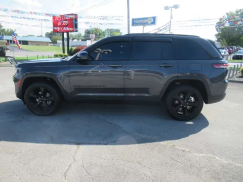 Photos of 2023 Jeep Grand Cherokee Altitude for sale in Jefferson City, TN at Farris Motor - Jefferson City