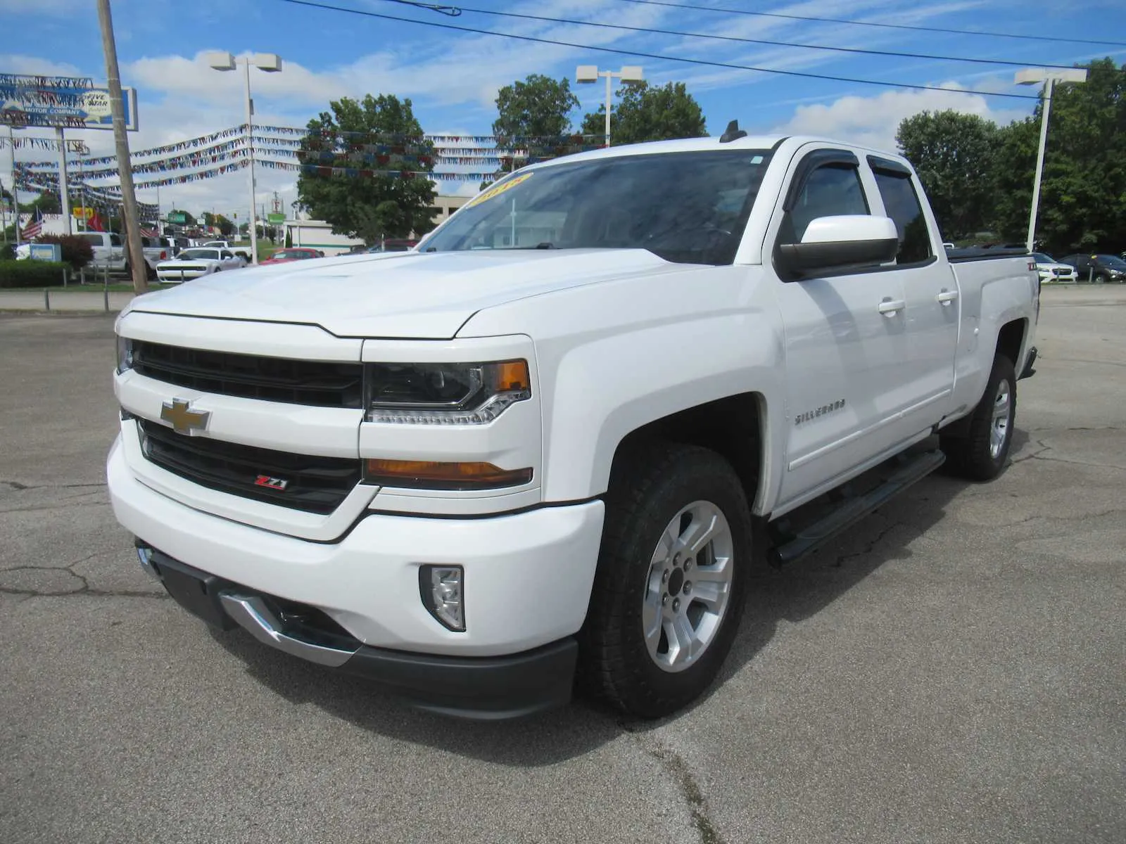 White 2018 Chevrolet Silverado 1500 LT for sale in Jefferson City, TN