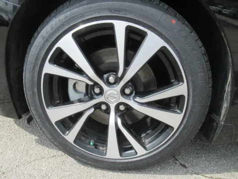 Another view of 2018 Nissan Maxima Platinum for sale in Jefferson City, TN at Farris Motor - Jefferson City