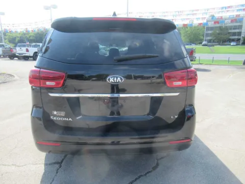 More photos of 2021 Kia Sedona LX at Farris Motor - Jefferson City, TN