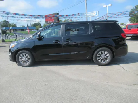 Photos of 2021 Kia Sedona LX for sale in Jefferson City, TN at Farris Motor - Jefferson City