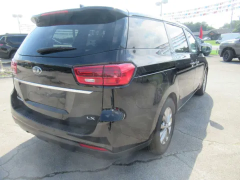 More photos of 2021 Kia Sedona LX at Farris Motor - Jefferson City, TN