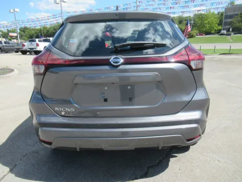 More photos of 2021 Nissan Kicks S at Farris Motor - Jefferson City, TN