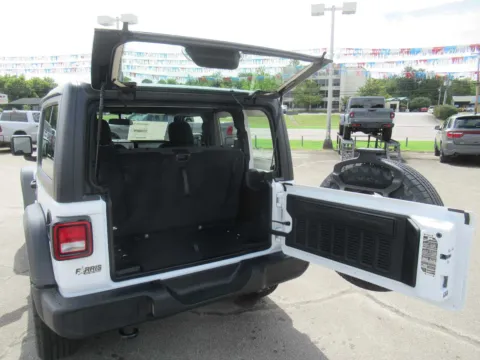 More photos of 2025 Jeep Wrangler Sport at Farris Motor - Jefferson City, TN