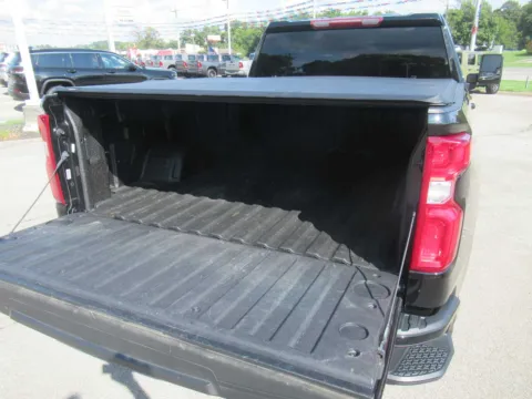 More photos of 2021 Chevrolet Silverado 1500 LT Trail Boss at Farris Motor - Jefferson City, TN