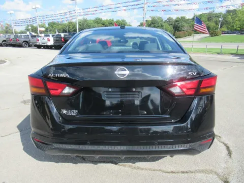 More photos of 2023 Nissan Altima 2.5 SV at Farris Motor - Jefferson City, TN