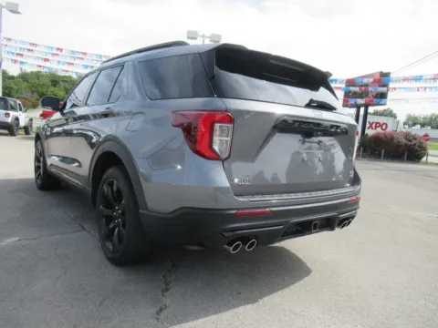 More photos of 2023 Ford Explorer ST at Farris Motor - Jefferson City, TN