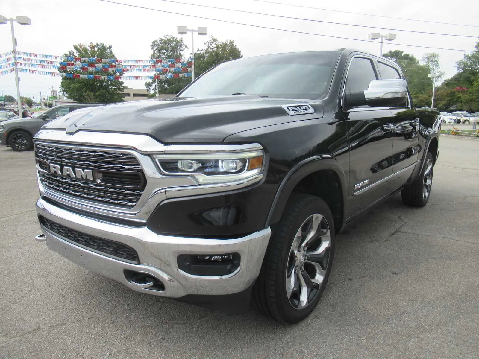 Black 2022 Ram 1500 Limited for sale in Jefferson City, TN