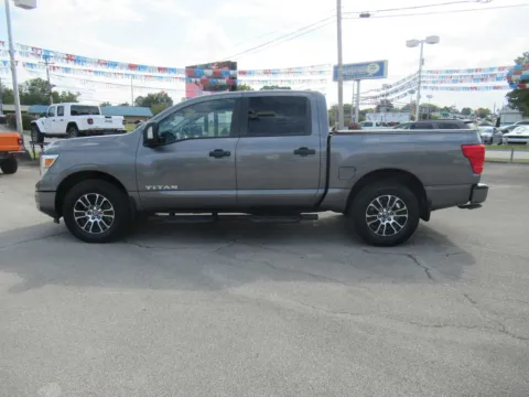 Photos of 2022 Nissan Titan SV for sale in Jefferson City, TN at Farris Motor - Jefferson City