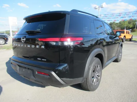 More photos of 2022 Nissan Pathfinder SV at Farris Motor - Jefferson City, TN